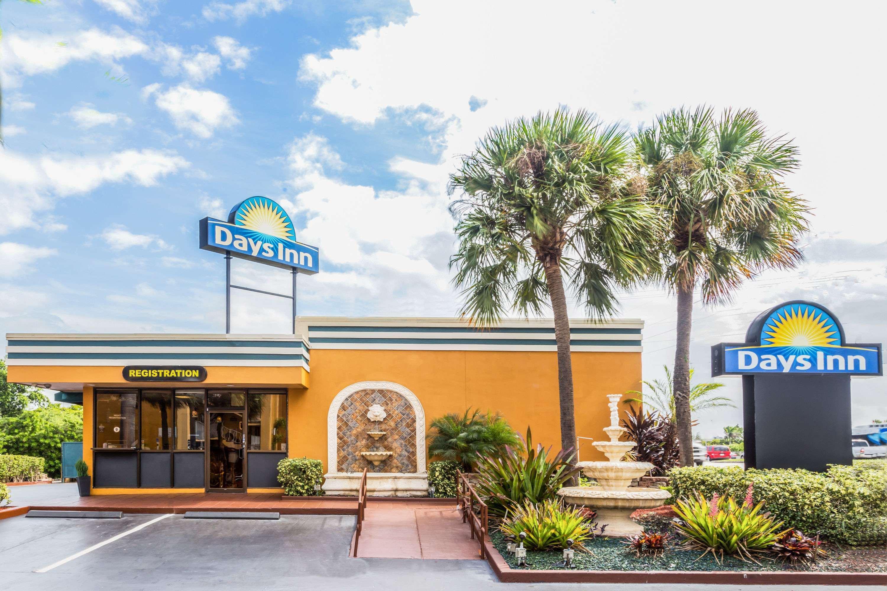 Days Inn by Wyndham Fort Lauderdale-Oakland Park Airport N Wilton Manors Eksteriør bilde